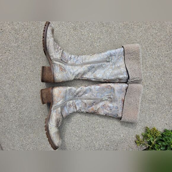 Knee High Embroidered Metallic Bronze Silver Sherpa Lined Rugged Western Boots 8 - Picture 6 of 11